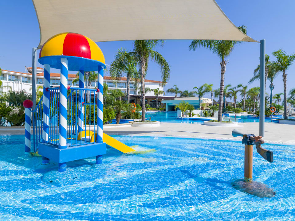 Pool Olympic Lagoon Resort Paphos