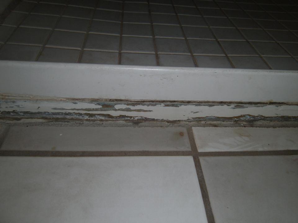 Eingang zur Dusche Tryp by Wyndham Bremen Airport