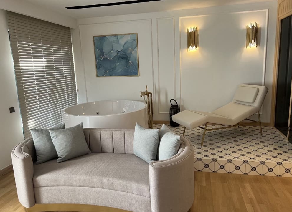 Zimmer Miramare Queen Hotel