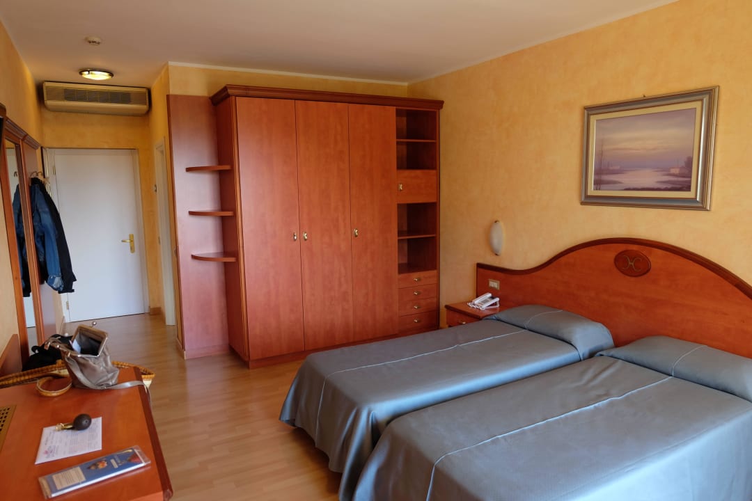 Große Zimmer Hotel Caravel