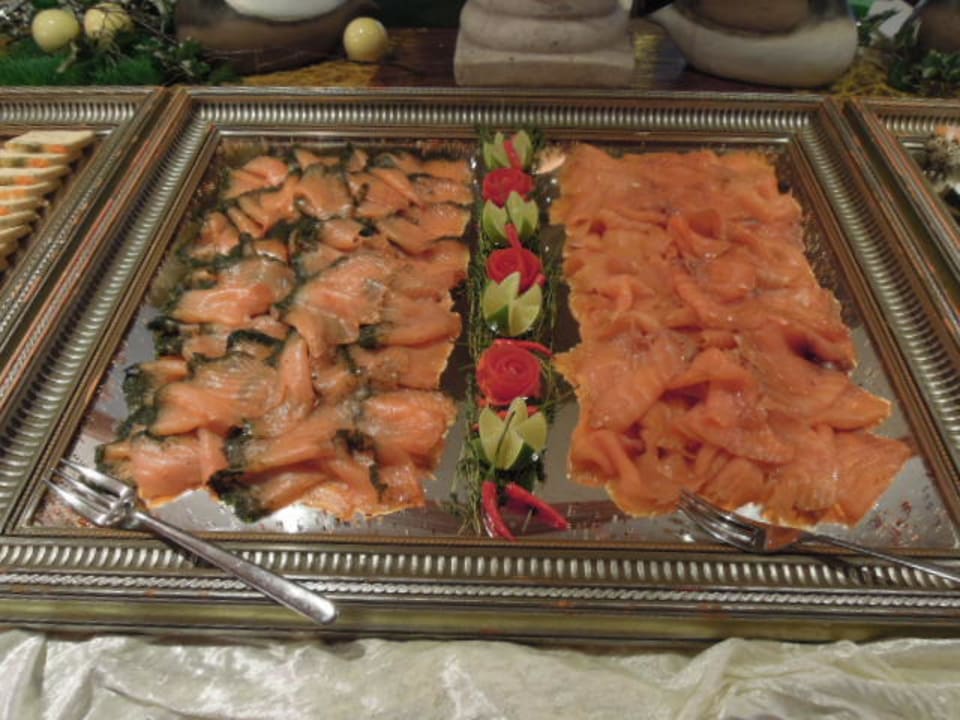 Buffet Lachs Vitalhotel Edelweiss
