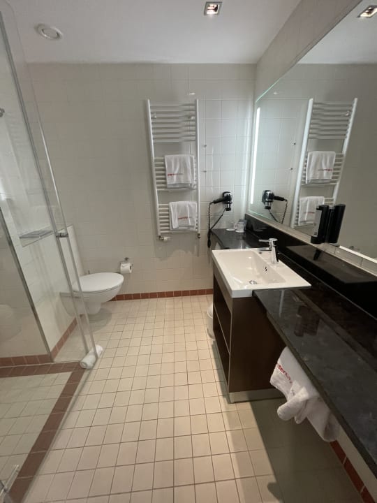 Zimmer IntercityHotel Berlin Hauptbahnhof