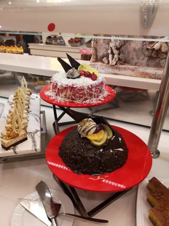 Gastro Side Royal Palace Hotel & Spa