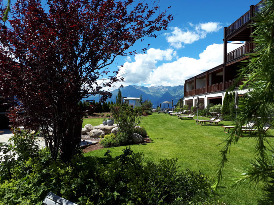 Gartenanlage Hotel Chalet Mirabell