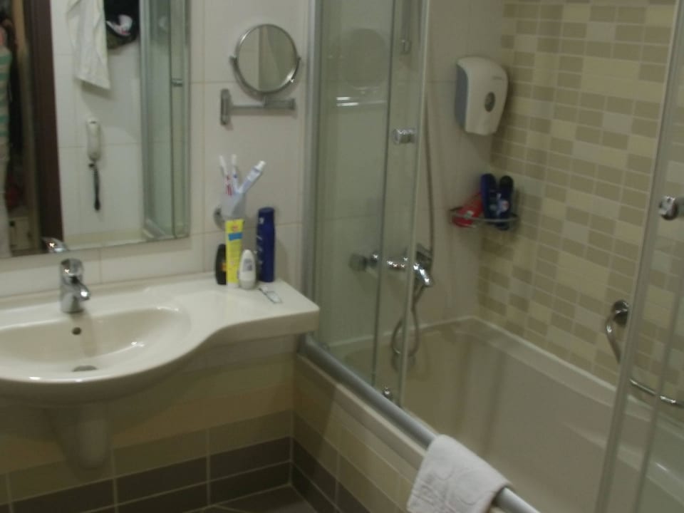 Die Duschwanne Sueno Hotels Beach Side