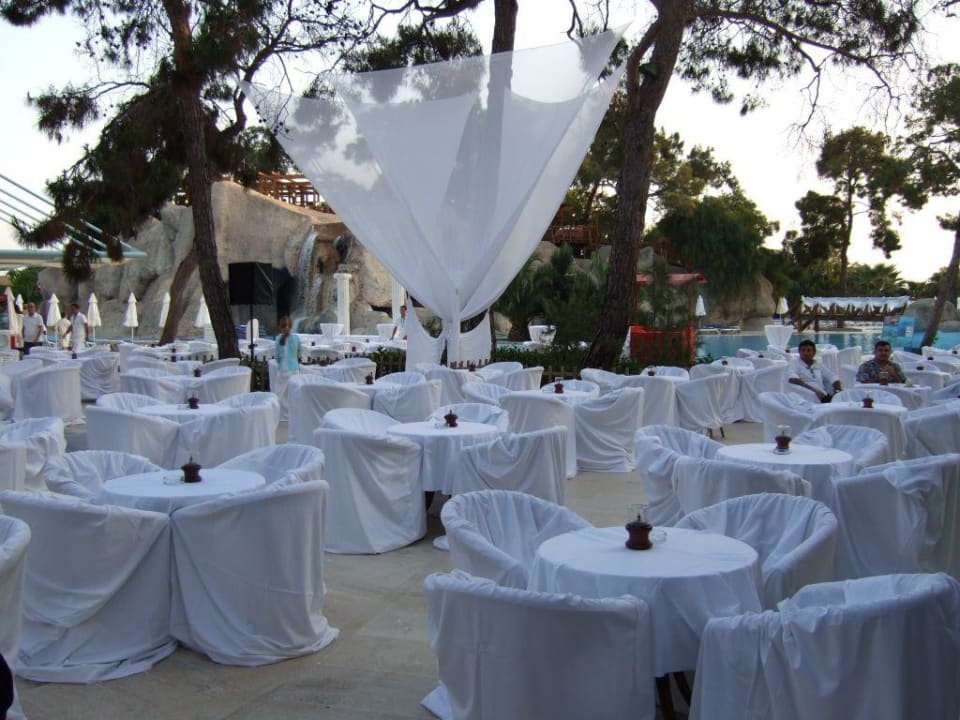 Vorbereitungen für den Galaabend "White" Blue Waters Club