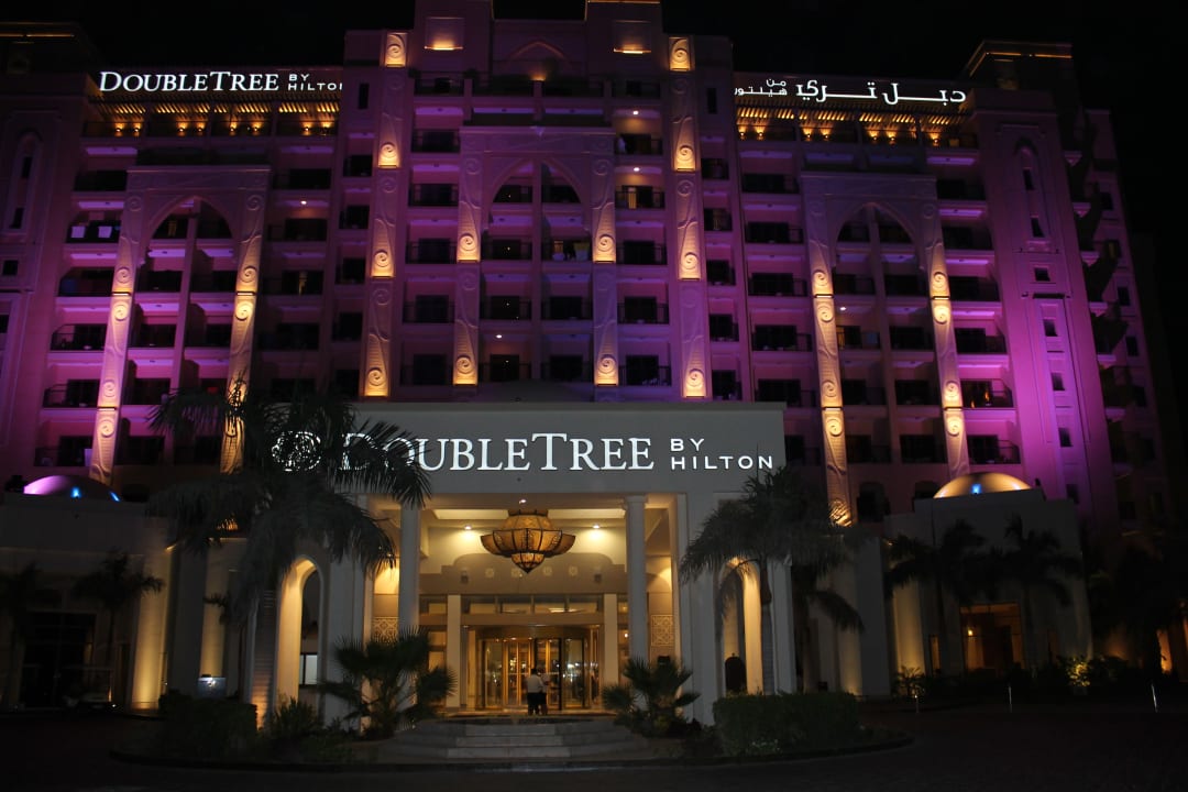 Außenansicht DoubleTree by Hilton Resort & Spa Marjan Island