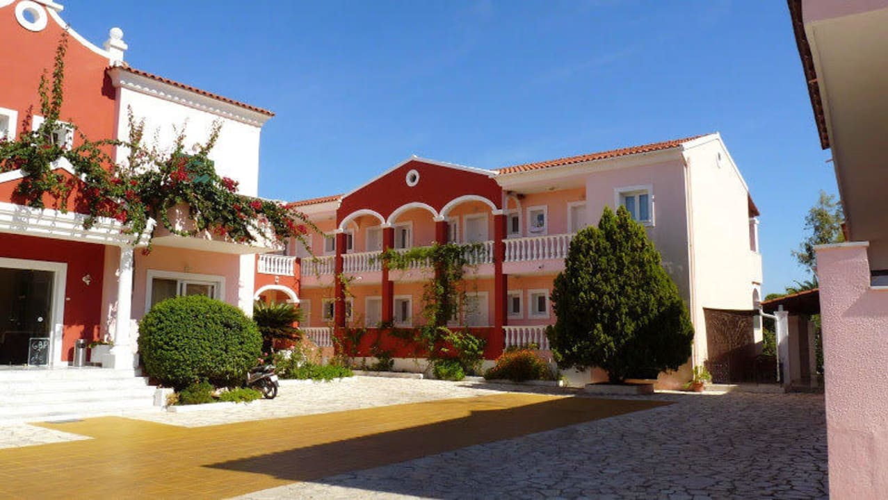 Dziedziniec Hotel Eriva