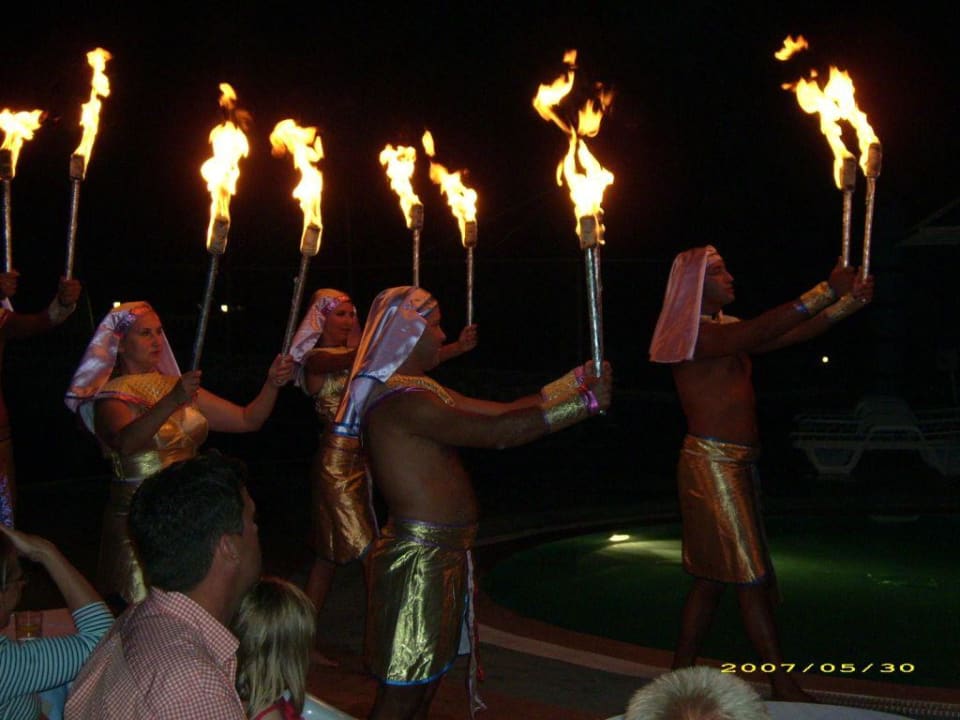 Ägyptische Abendshow Iz Flower Side Beach Hotel