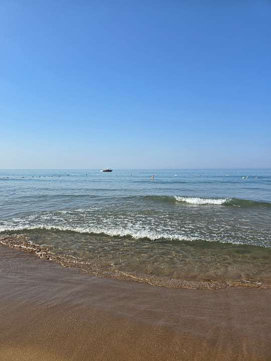 Strand Side Sunport Hotel & Spa