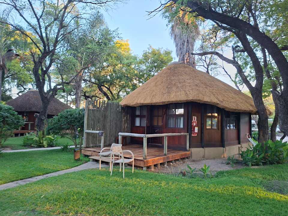 Zimmer Hakusembe River Lodge