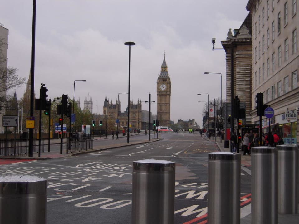 Ausblick von der Hotel - Vorderseite Park Plaza Westminster Bridge London