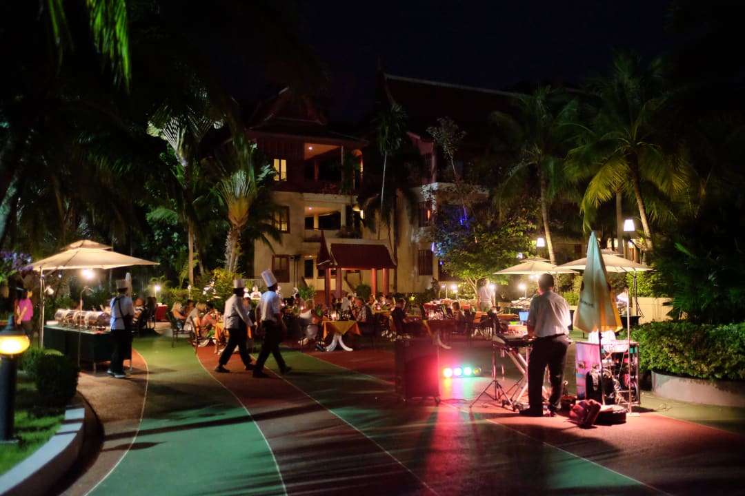 Abendbuffet Chada Thai Village Resort