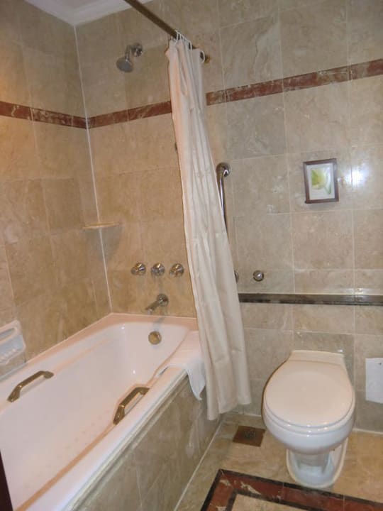 Wannendusche & WC Vibe Hotel Singapore Orchard