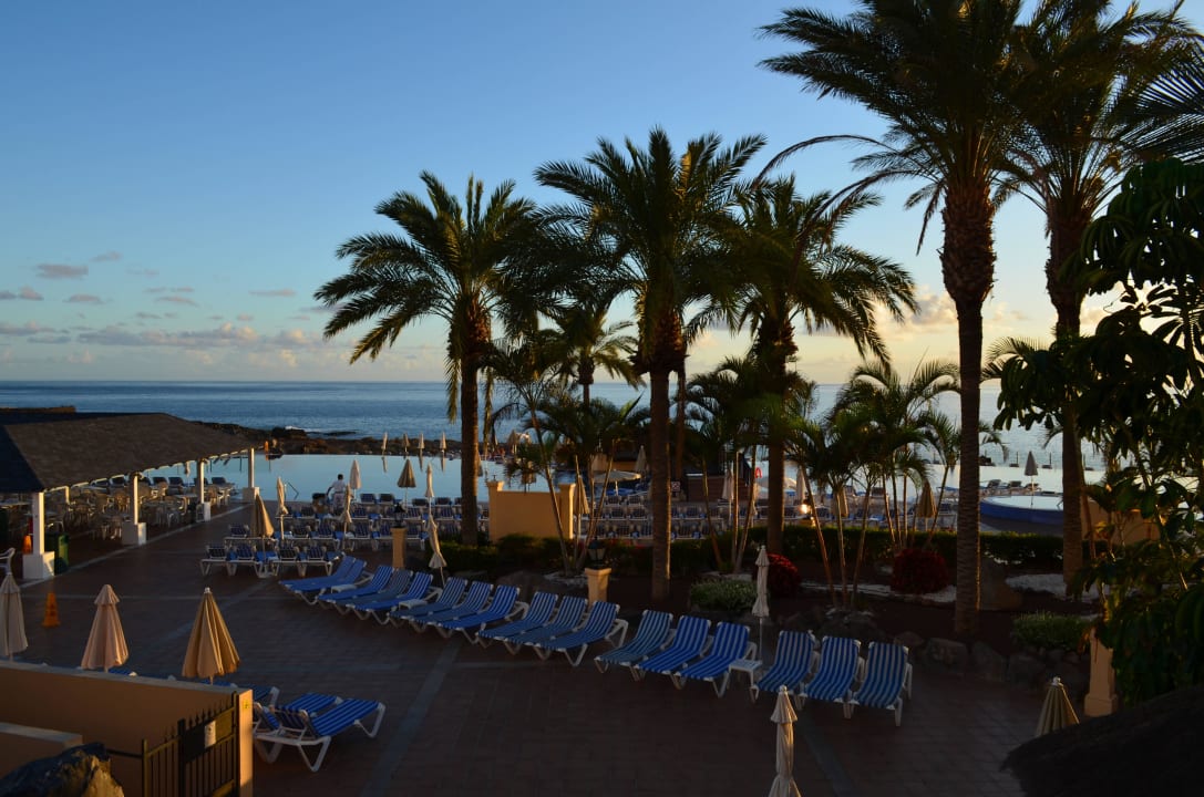 Schöne Terrasse Bahia Principe Sunlight Costa Adeje