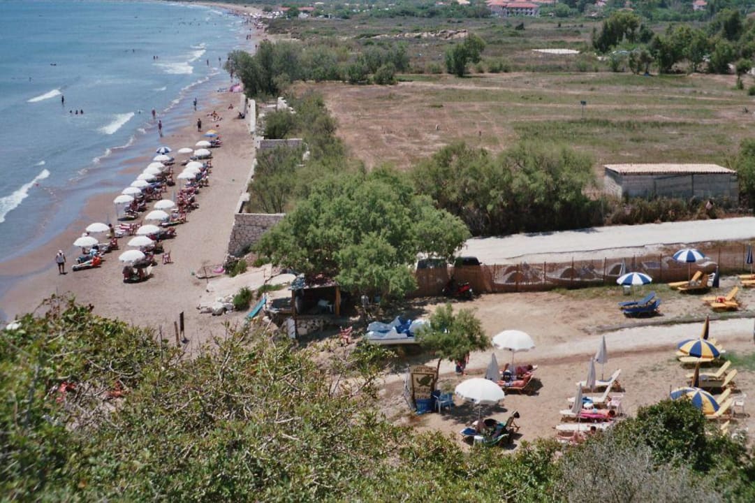 Strand von den Felsen aus Hotel Sirocco