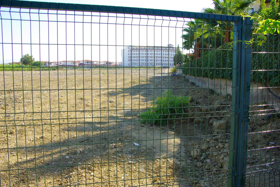 Richtung Bazar Hotel Miramare Beach