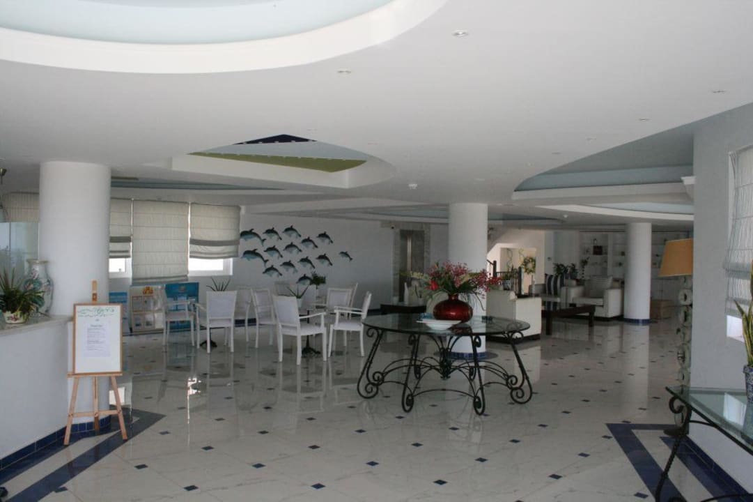 Eingangsbereich links Belvedere Hotel & Luxury Suites