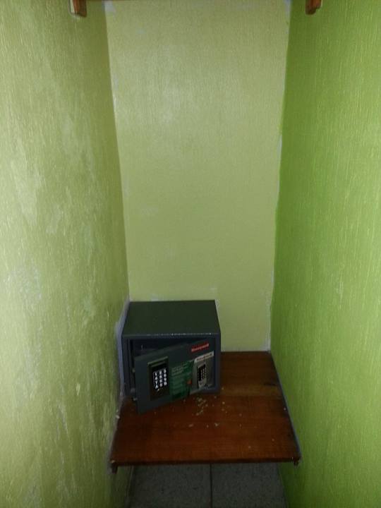 Safe Hotel Green World