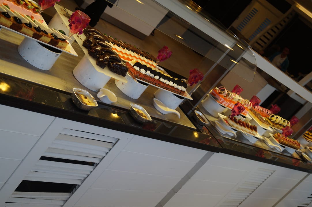 Gastro Serenis Hotel