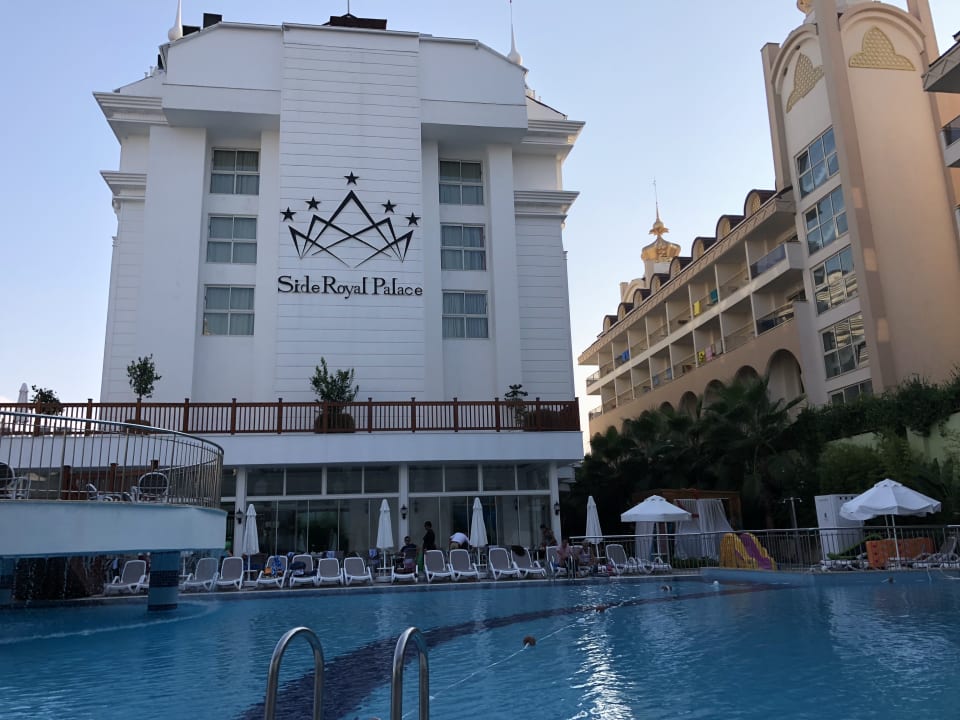 Pool Side Royal Palace Hotel & Spa