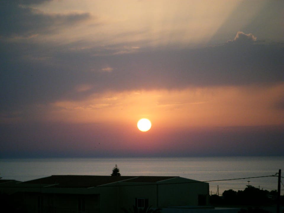 Sonnenuntergang TUI SUNEO Chrissi Amoudia