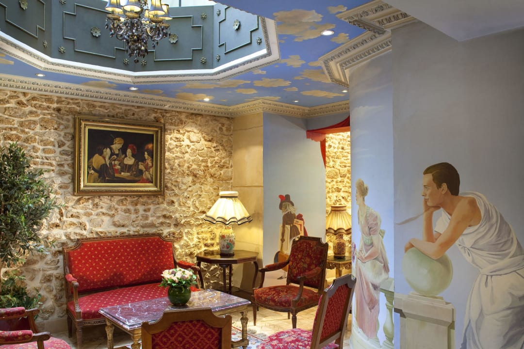 Skydome lounge area Hotel Kleber Champs Elysees Tour Eiffel Paris