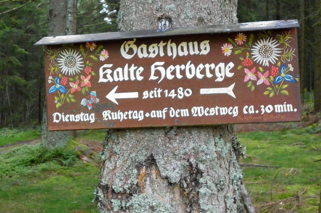 Wegweiser zum Gasthaus "Kalte Herberge" Gasthaus Kalte Herberge