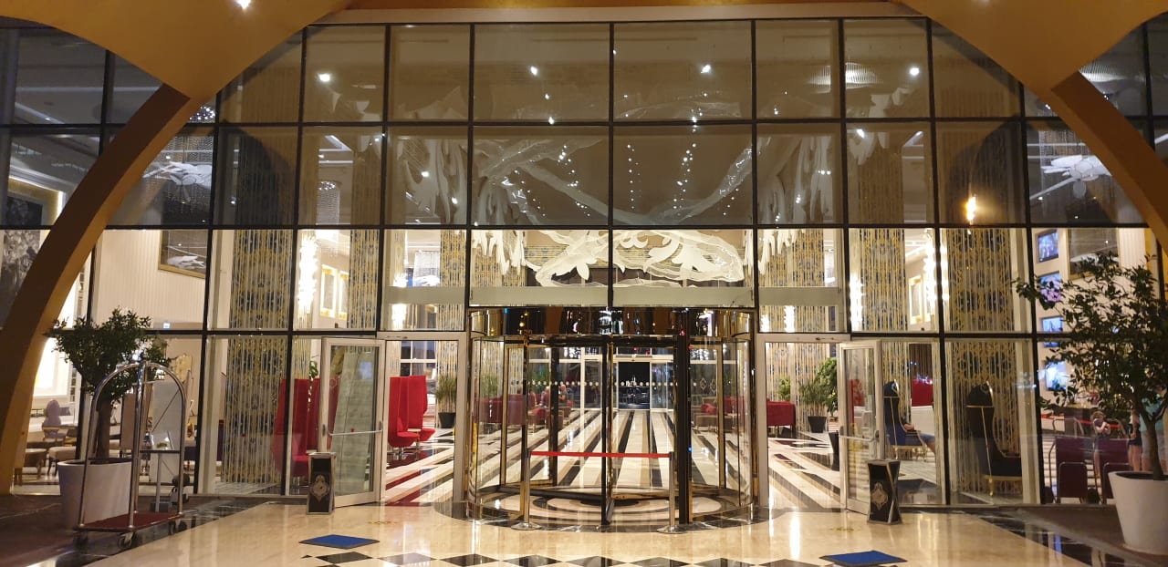 Lobby Azura Deluxe Resort & Spa Hotel