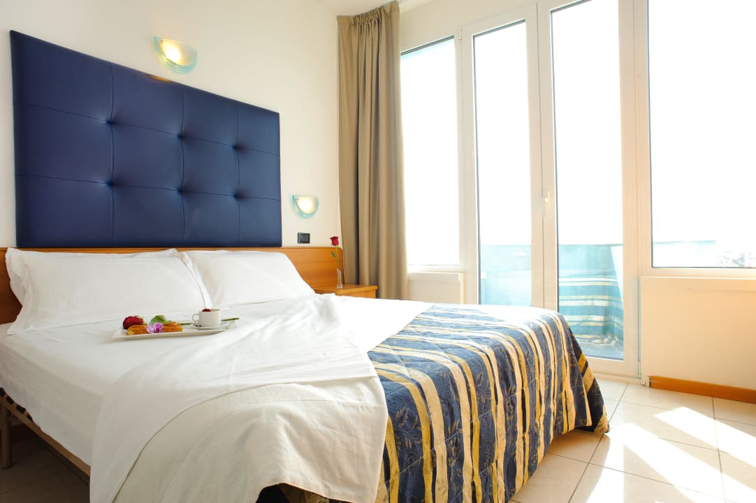 Hotel Cristallo Riccione vacanza holiday Urlaub Hotel Cristallo