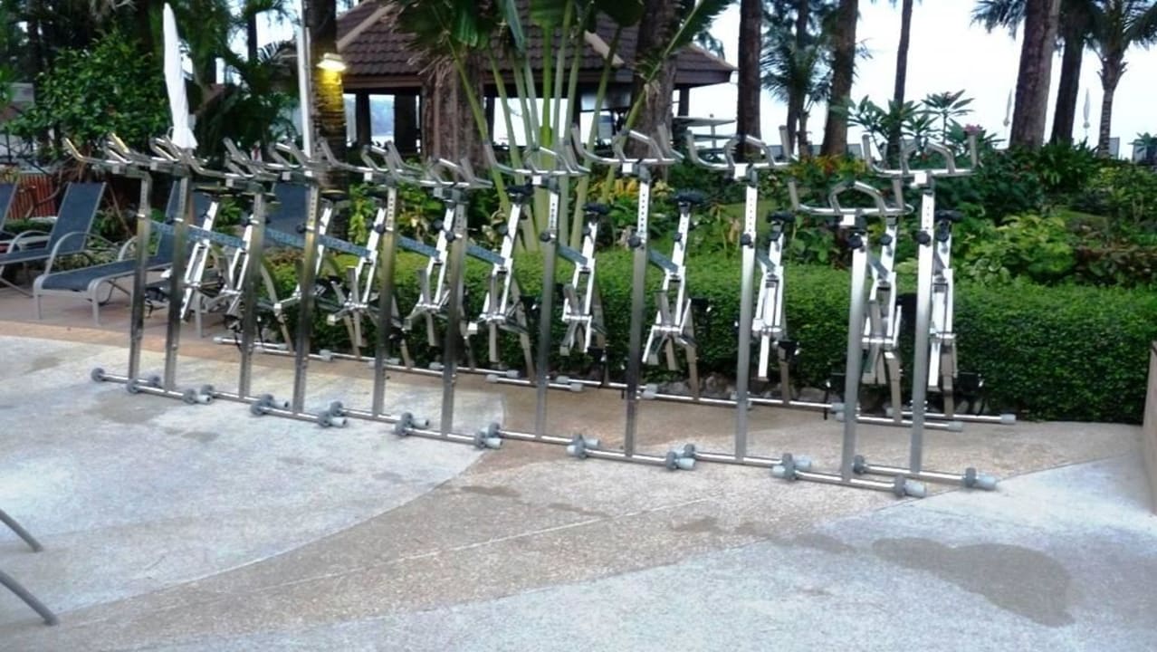 Räder für Wassergym. Best Western Premier Bangtao Beach Resort & Spa