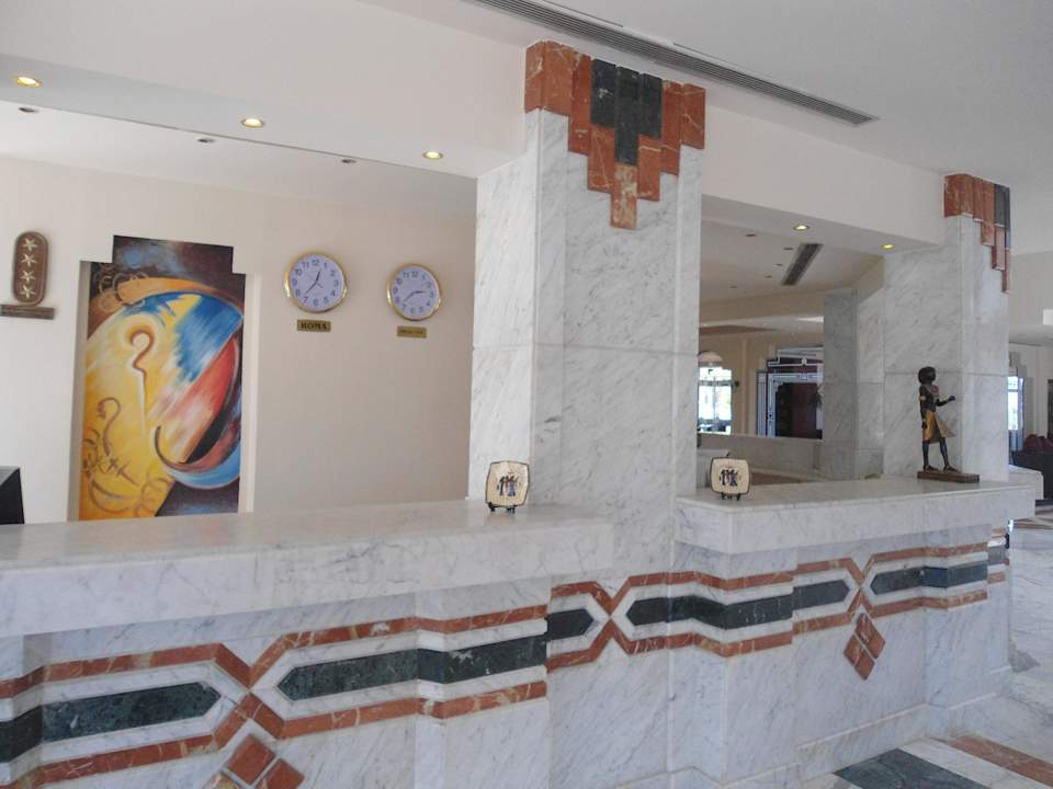 Lobby Le Mirage New Tower