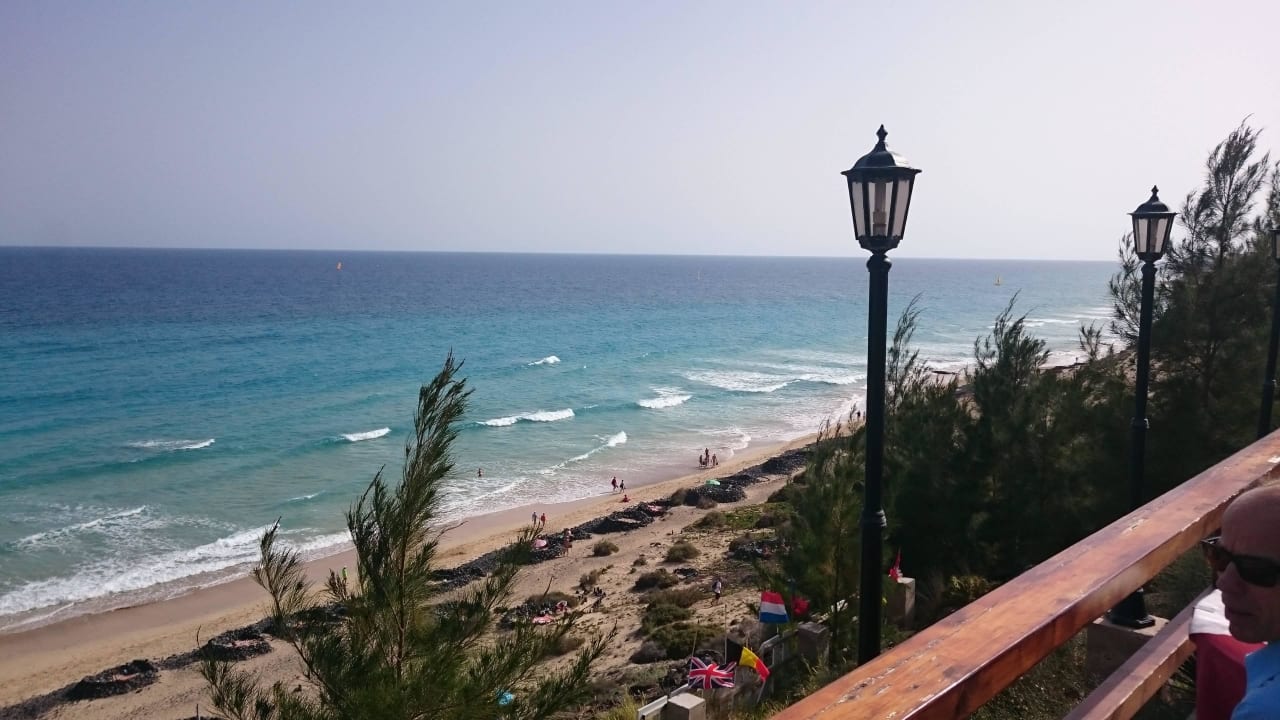 Blick vom Restaurant zum Strand Marina Playa Suite Hotel