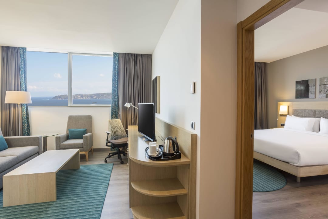 Small Guest Suite Wide Sea View Hilton Garden Inn Tanger City Center