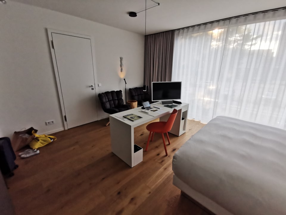 Zimmer KPM Hotel & Residences