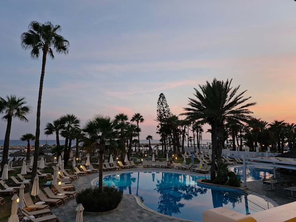 Gastro The Golden Bay Beach Hotel
