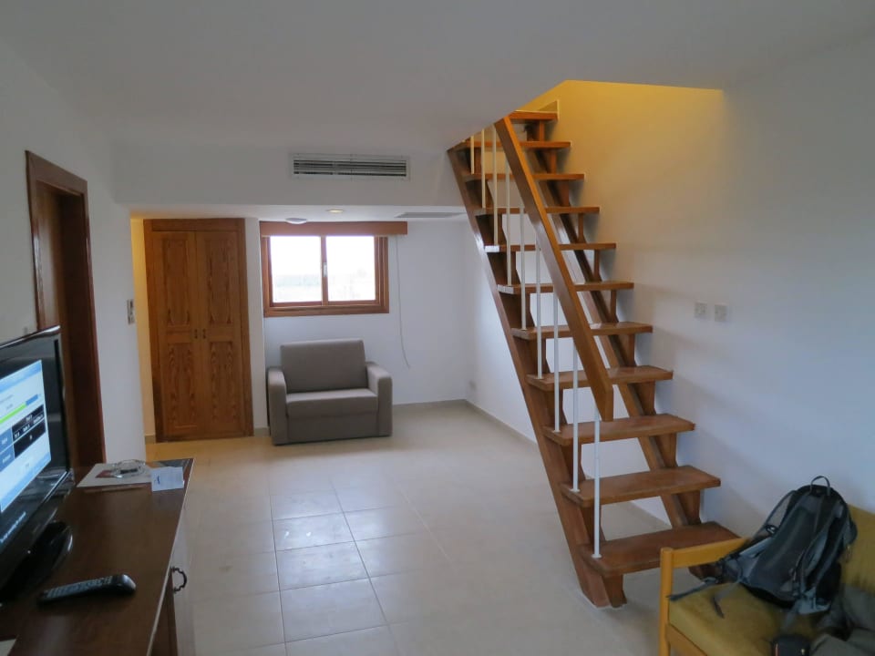 Bungalow Maysonette mit steiler Treppe Salamis Bay Conti Resort Hotel & Casino