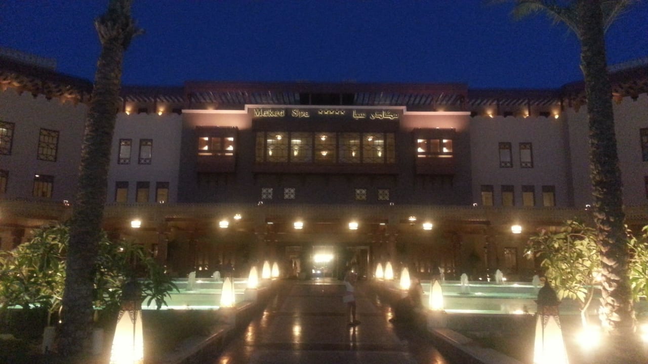 Eingangsbereich am Abend Makadi Spa - Adults only