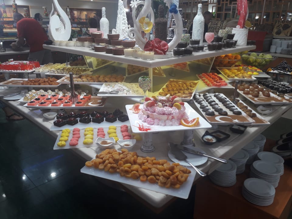 Gastro Side Breeze Hotel