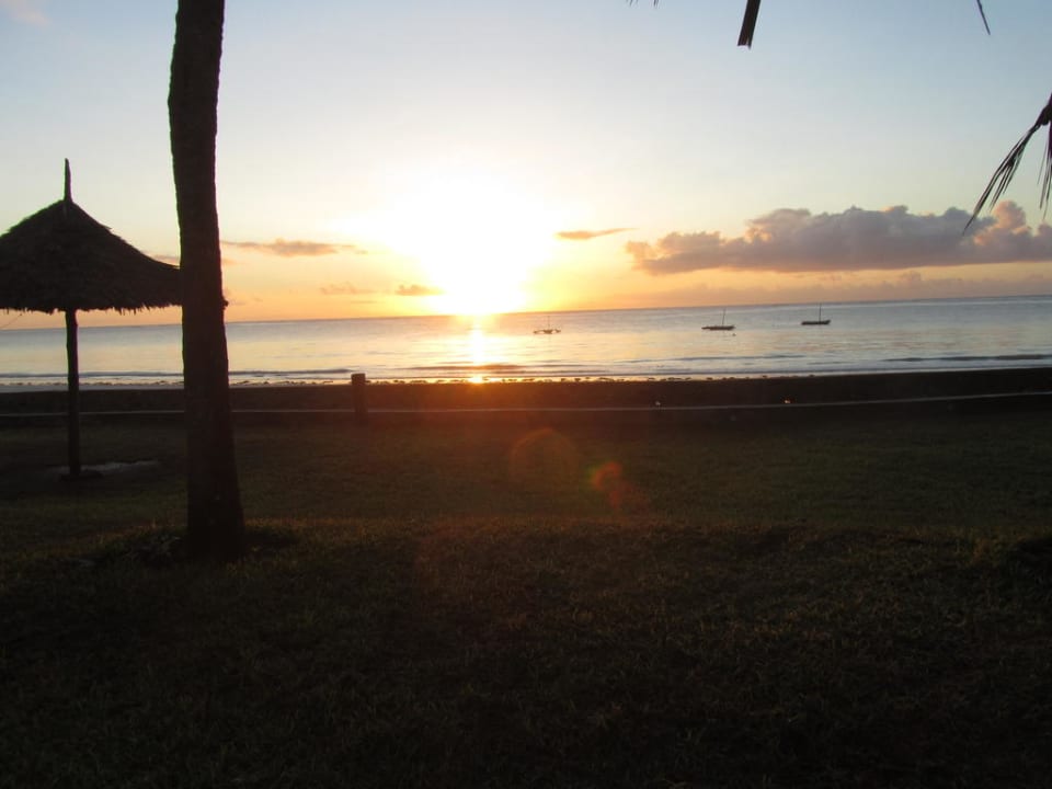 Sonnenaufgang Neptune Paradise Beach Resort & Spa