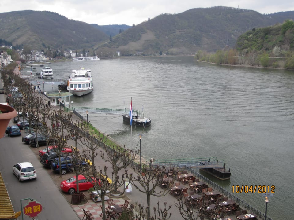 Balkonausblick Talwärts Rheinhotel Lilie