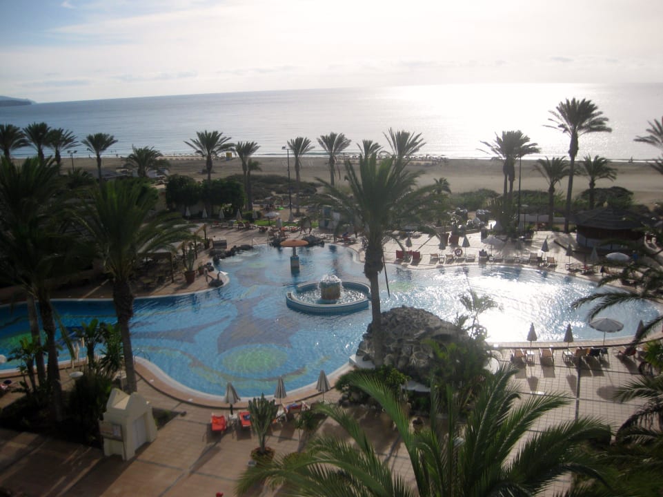 Einer von 2 sehr sauberen Pools SBH Hotel Costa Calma Palace