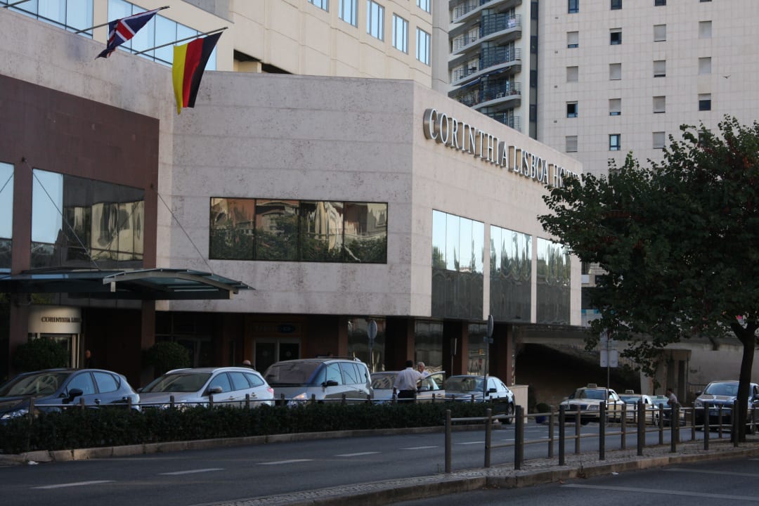 Hotel von aussen Corinthia Lisbon