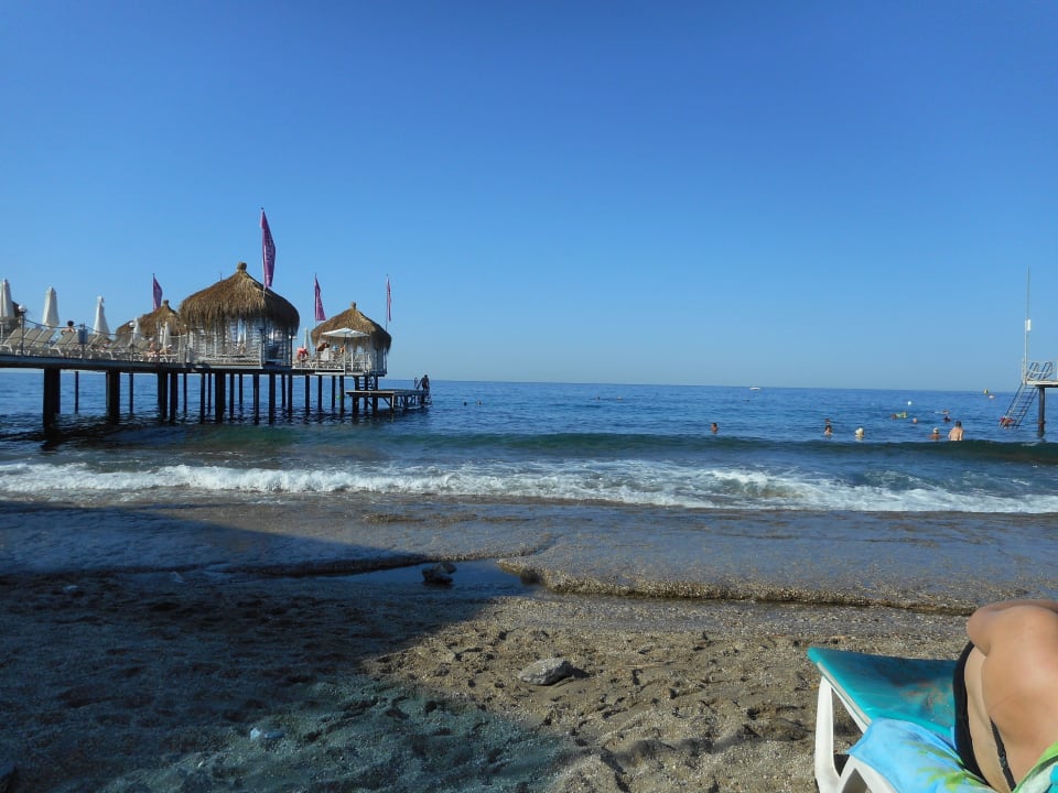 Steg vom Nachbarhotel Club Hotel Mirabell