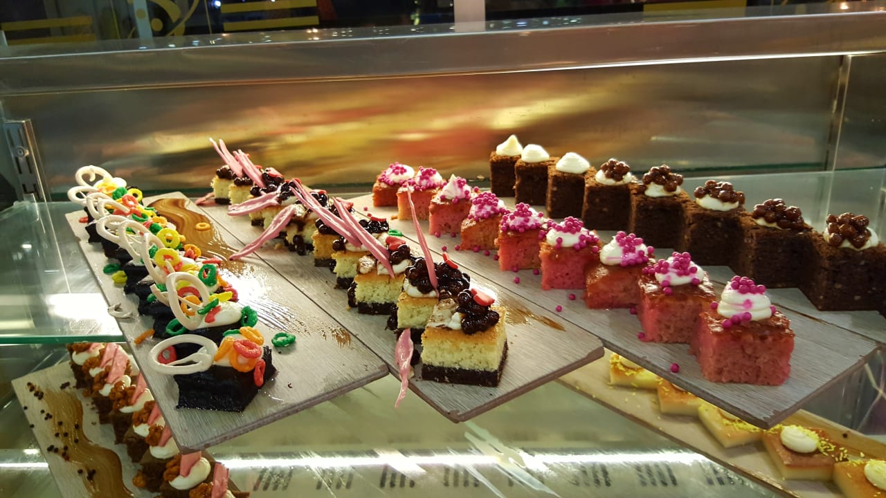 Gastro Saturn Palace Resort Hotel