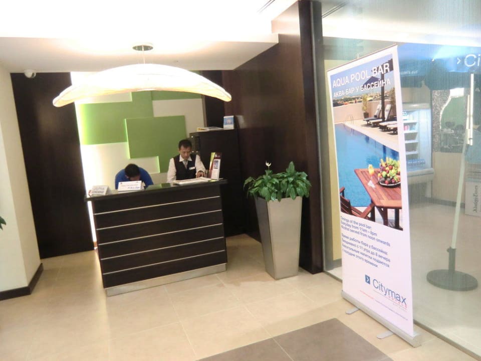 Hilfreiche Geister des Hotels Citymax Hotel Bur Dubai