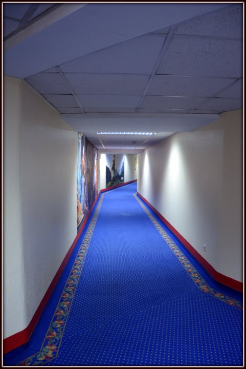 Verbindungsgang zur Sauna Hotel Kohlerhof