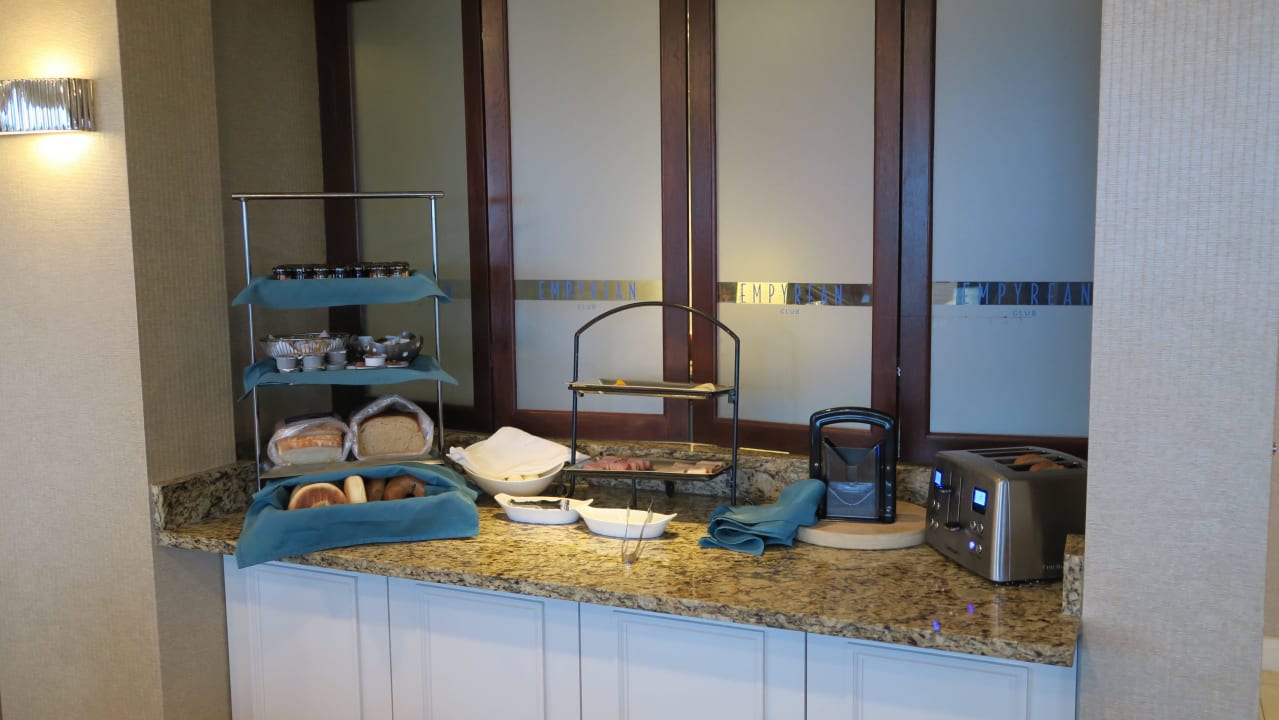 Executive Lounge Hotel Hilton Virginia Beach Oceanfront