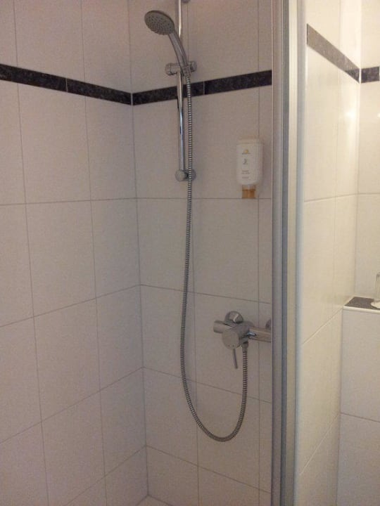 Badezimmer Parkhotel Stadtallendorf