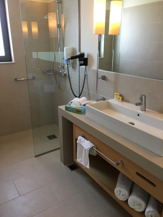 Badezimmer Familiensuite Atlantica Plimmiri